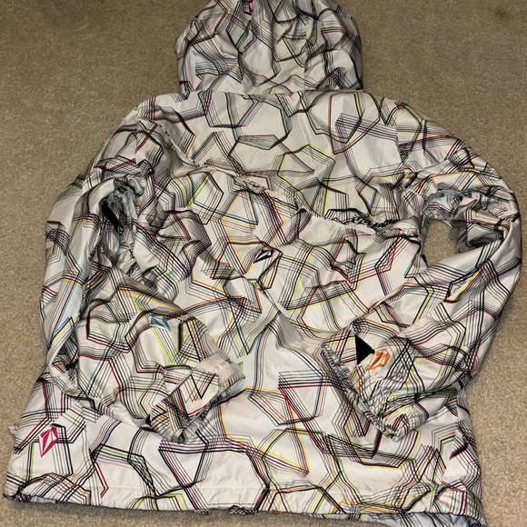 Volcom Snowboarding Jacket - Picture 4 of 4